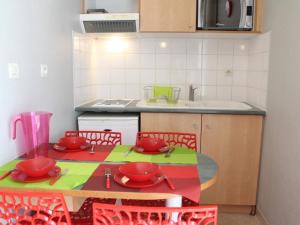 Appartement La Rochelle, 2 pièces, 4 personnes - FR-1-246-11