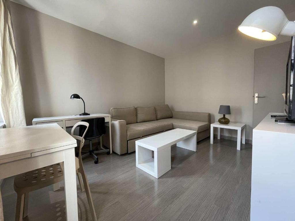 Appartement La Rochelle, 2 pièces, 4 personnes - FR-1-246-609 2 RUE DE LA CLOCHE ETAGE 2 - PORTE DE DROITE, 17000 La Rochelle