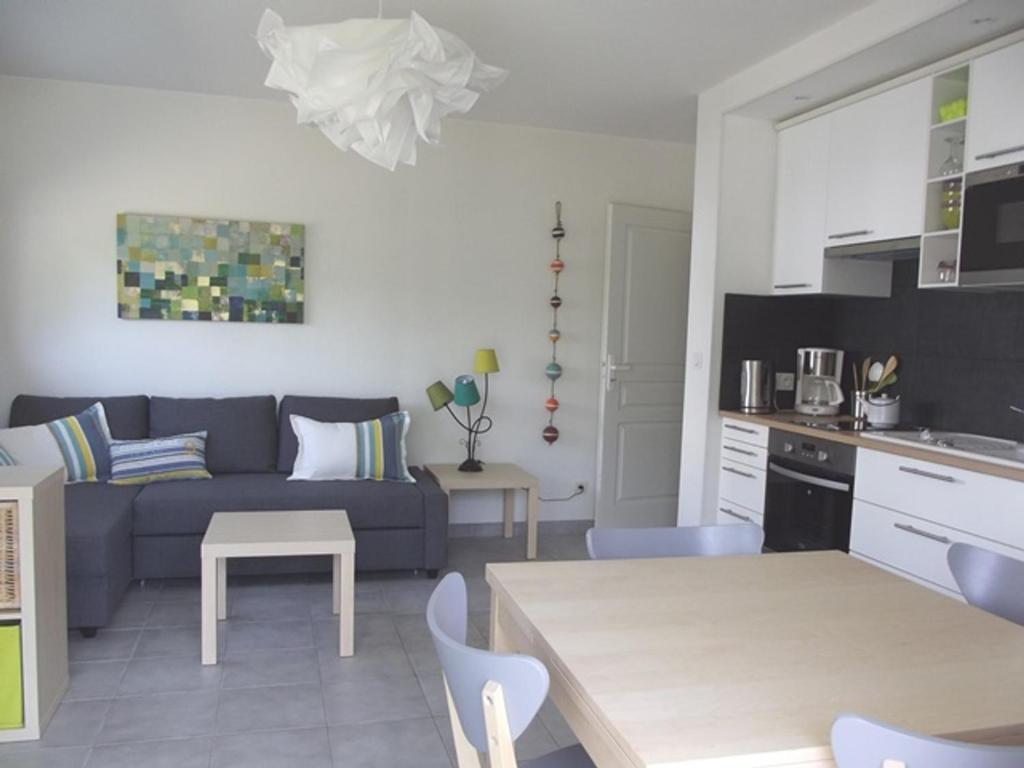 Appartement Appartement La Rochelle, 2 pièces, 4 personnes - FR-1-551-8 3 rue Olympes de Gouges 17000 La Rochelle