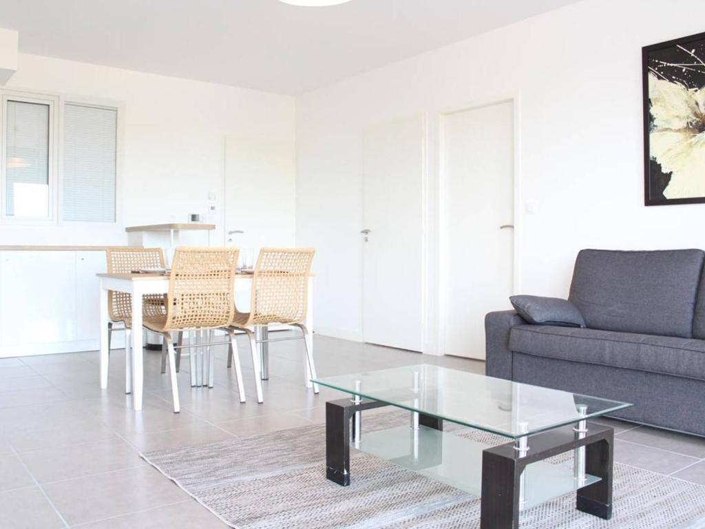 Appartement La Rochelle, 3 pièces, 6 personnes - FR-1-246-220 Appt C204 - Etage 2 - 12 Rue Henri Amel -, 17000 La Rochelle