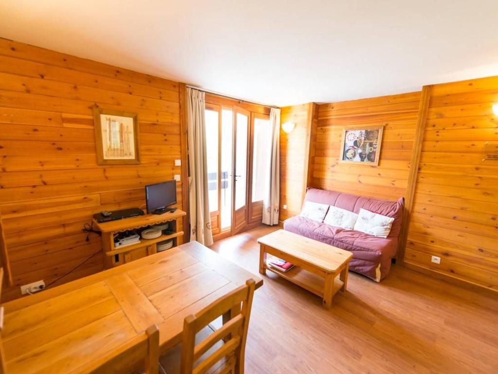 Appartement Appartement La Salle-les-Alpes, 1 pièce, 4 personnes - FR-1-330F-120 Place De L'Aravet -  - 05240 Serre Chevalier