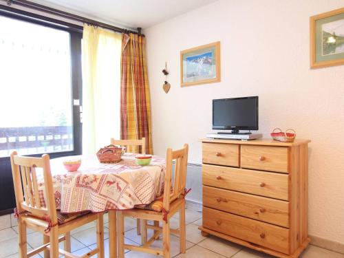 Appartement La Salle-les-Alpes, 1 pièce, 4 personnes - FR-1-330F-159