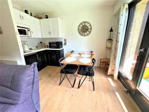 Appartement La Salle-les-Alpes, 1 pièce, 4 personnes - FR-1-330F-208