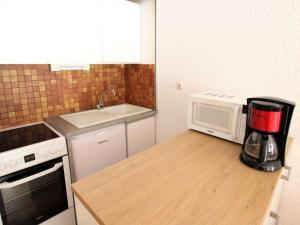 Appartement La Salle-les-Alpes, 1 pièce, 4 personnes - FR-1-330F-98