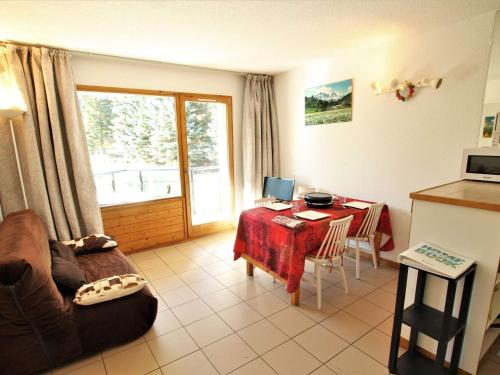 Appartement La Salle-les-Alpes, 2 pièces, 5 personnes - FR-1-330F-73