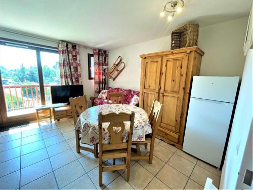 Appartement La Salle-les-Alpes, 2 pièces, 6 personnes - FR-1-330F-16