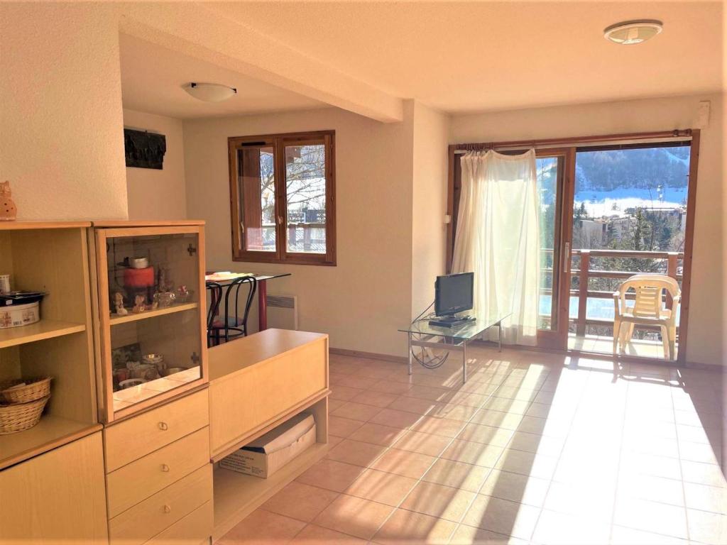 Appartement La Salle-les-Alpes, 3 pièces, 4 personnes - FR-1-330F-205 TRISOGLIO - RDC CHEMIN SAINT JACQUES, 05240 La Salle-Les-Alpes