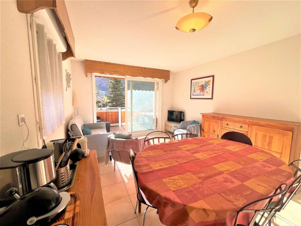 Appartement La Salle-les-Alpes, 3 pièces, 4 personnes - FR-1-330F-207 1ER ETAGE - BAT C - APPT C6 ROUTE DE GRENOBLE, 05240 La Salle-Les-Alpes