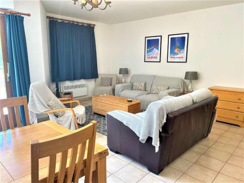 Appartement La Salle-les-Alpes, 3 pièces, 6 personnes - FR-1-330F-210