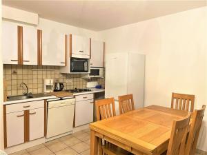 Appartement La Salle-les-Alpes, 3 pièces, 6 personnes - FR-1-330F-210