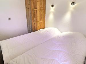 Appartement Appartement La Tania, 2 pièces, 4 personnes - FR-1-182A-15 76 Chemin de la Passerelle 73120 Courchevel Rhône-Alpes