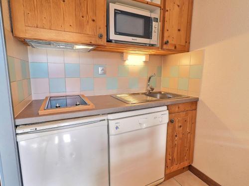 Appartement La Tania, 2 pièces, 4 personnes - FR-1-182A-6