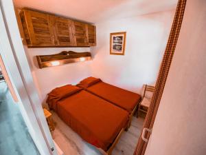 Appartement La Tania, 2 pièces, 4 personnes - FR-1-513-53