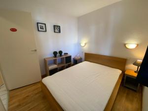 Appartement La Tania, 2 pièces, 5 personnes - FR-1-513-48