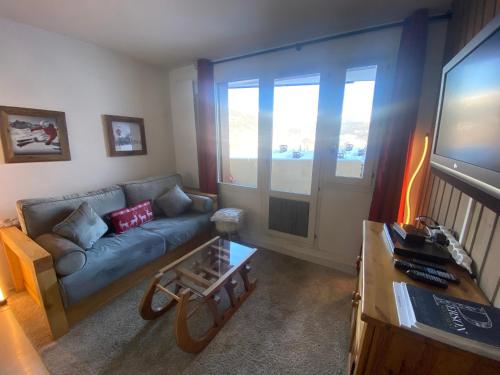 Appartement La Tania, 2 pièces, 5 personnes - FR-1-513-54