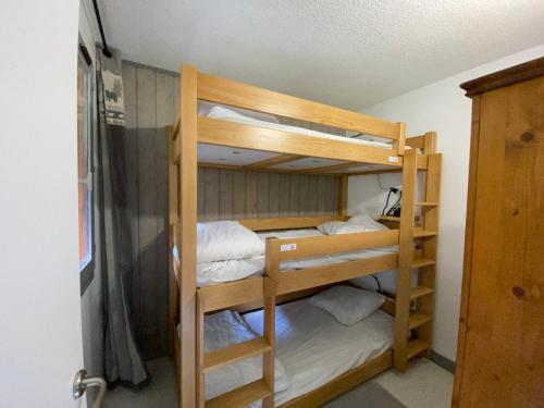 Appartement La Tania, 2 pièces, 5 personnes - FR-1-513-54