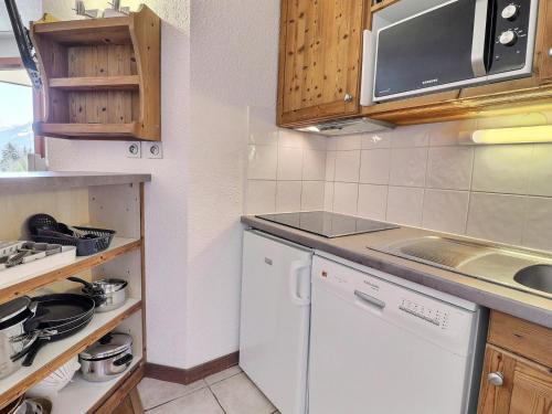 Appartement La Tania, 2 pièces, 6 personnes - FR-1-182A-10