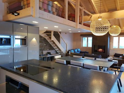 Appartement La Tania, 4 pièces, 8 personnes - FR-1-513-41