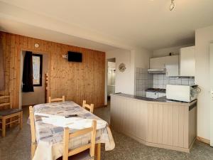 Appartement La Toussuire, 2 pièces, 5 personnes - FR-1-417-4