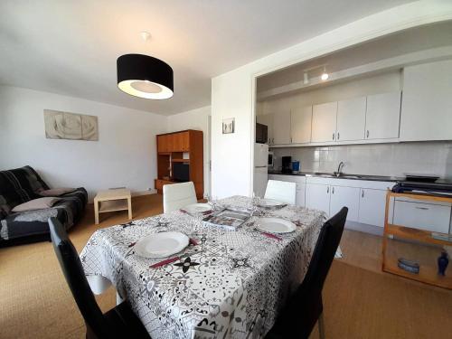 Appartement La Trinité-sur-Mer, 2 pièces, 4 personnes - FR-1-477-205