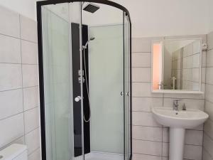 Appartement Lacroix-sur-Meuse, 2 pièces, 2 personnes - FR-1-585-92