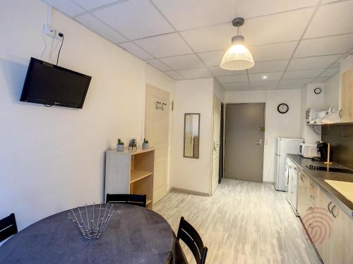 Appartement Lamalou-les-Bains, 2 pièces, 2 personnes - FR-1-451-141