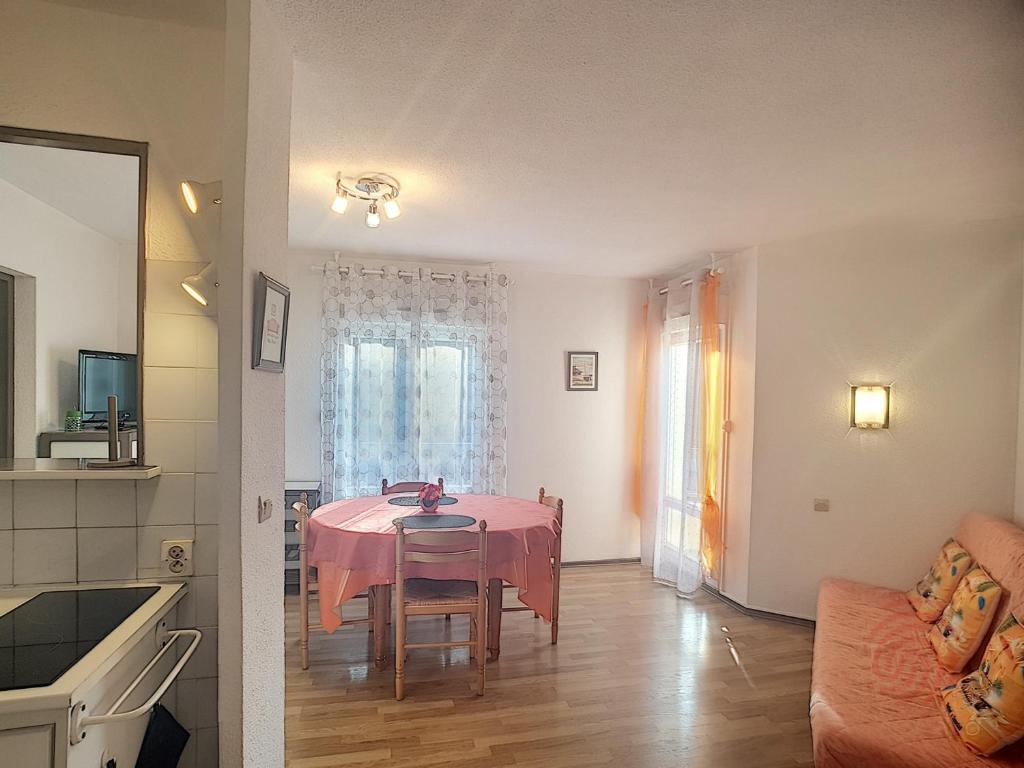 Appartement Lamalou-les-Bains, 2 pièces, 2 personnes - FR-1-451-21 RÃ©sidence Plein Soleil - Appartement NÂ°240 ** Boulevard Mourcayrol -, 34240 Lamalou-les-Bains