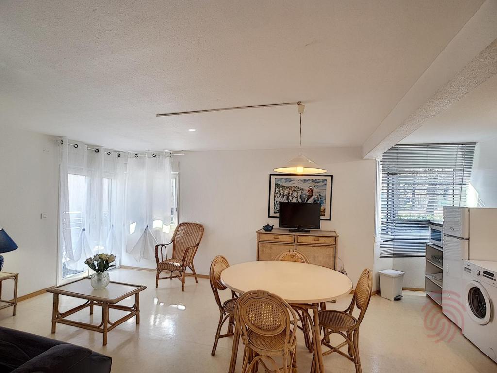 Appartement Lamalou-les-Bains, 2 pièces, 4 personnes - FR-1-451-23 RÃ©sidence Maguejea - Appartement NÂ°6 - 13 Rue Paul Cere -, 34240 Lamalou-les-Bains