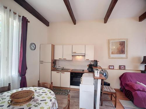 Appartement Lamalou-les-Bains, 2 pièces, 4 personnes - FR-1-451-31