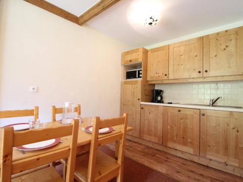 Appartement Lanslebourg-Mont-Cenis, 2 pièces, 4 personnes - FR-1-508-143