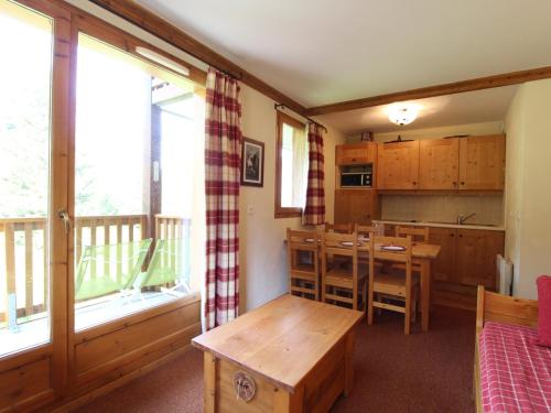 Appartement Lanslebourg-Mont-Cenis, 3 pièces, 6 personnes - FR-1-508-121