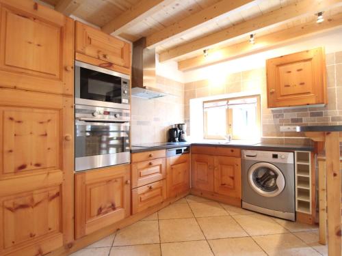 Appartement Lanslebourg-Mont-Cenis, 4 pièces, 10 personnes - FR-1-508-48