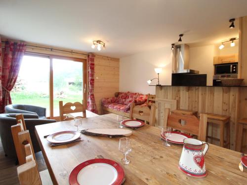 Appartement Lanslebourg-Mont-Cenis, 4 pièces, 8 personnes - FR-1-508-38