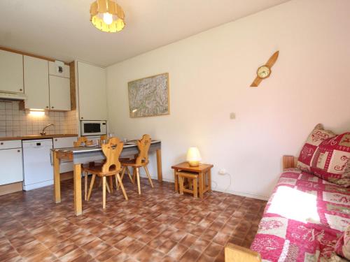 Appartement Lanslevillard, 2 pièces, 4 personnes - FR-1-508-183