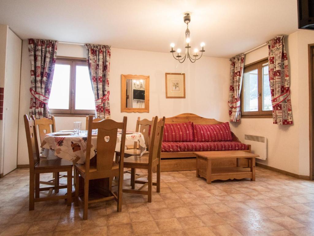 Appartement Appartement Lanslevillard, 3 pièces, 6 personnes - FR-1-508-11 225-251 rue du vieux moulin 73480 Lanslevillard