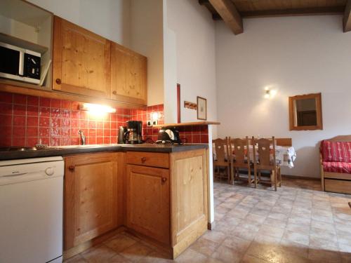 Appartement Lanslevillard, 3 pièces, 6 personnes - FR-1-508-111