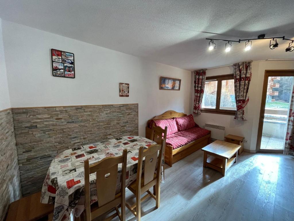 Appartement Lanslevillard, 3 pièces, 6 personnes - FR-1-508-223 225-251 rue du vieux moulin, 73480 Lanslevillard