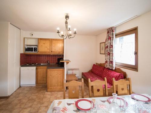Appartement Lanslevillard, 3 pièces, 6 personnes - FR-1-508-29