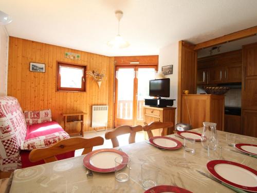 Appartement Lanslevillard, 3 pièces, 6 personnes - FR-1-508-58