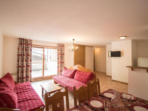 Appartement Lanslevillard, 3 pièces, 7 personnes - FR-1-508-230