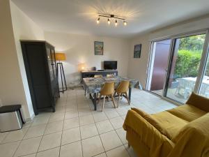 Appartement Appartement Larmor-Plage, 2 pièces, 4 personnes - FR-1-349-173 16 rue de Penfret 56260 Larmor-Plage Bretagne