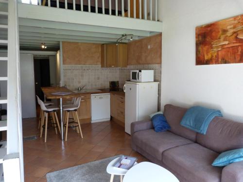 Appartement Appartement LARUNS 2 à 4 personnes appt 64 Avenue de la Gare 64440 Laruns Aquitaine