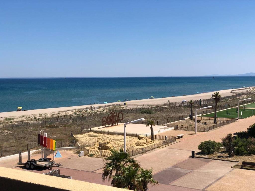 Appartement Le Barcarès, 3 pièces, 4 personnes - FR-1-81-538 ATLANTIS N°132 D 132 D 3°ETAGE - AVENUE DE LA GRANDE PLAGE, 66420 Le Barcarès