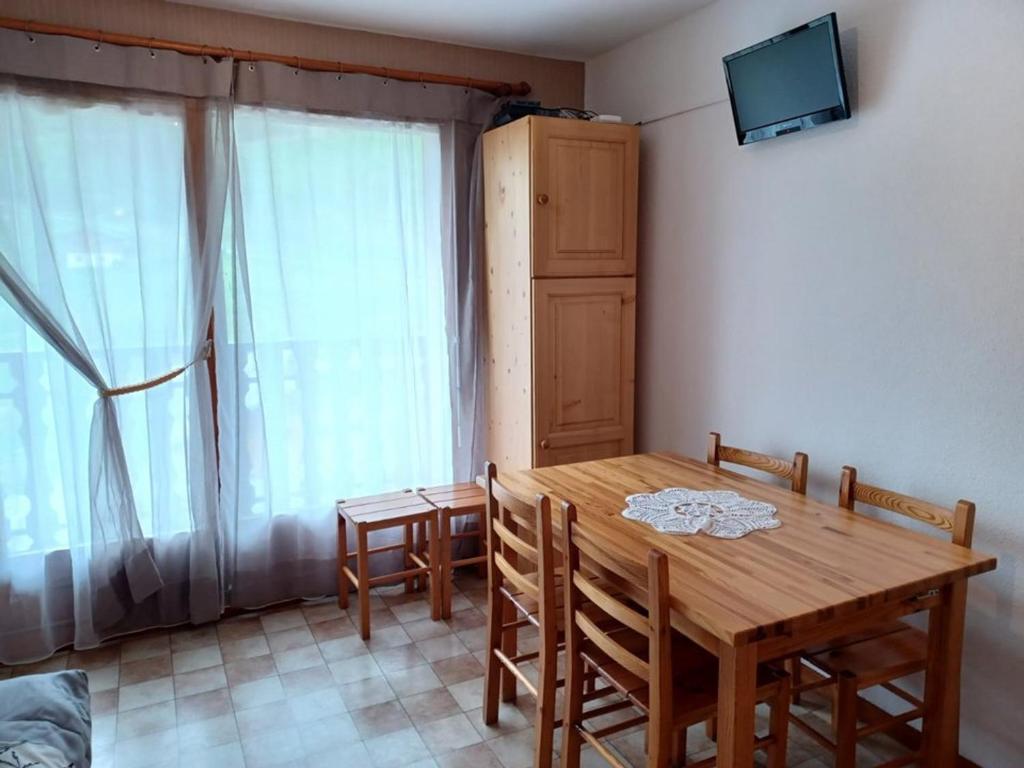 Appartement Le Biot, 2 pièces, 6 personnes - FR-1-573-56 4757 route du Col, 74430 Le Biot