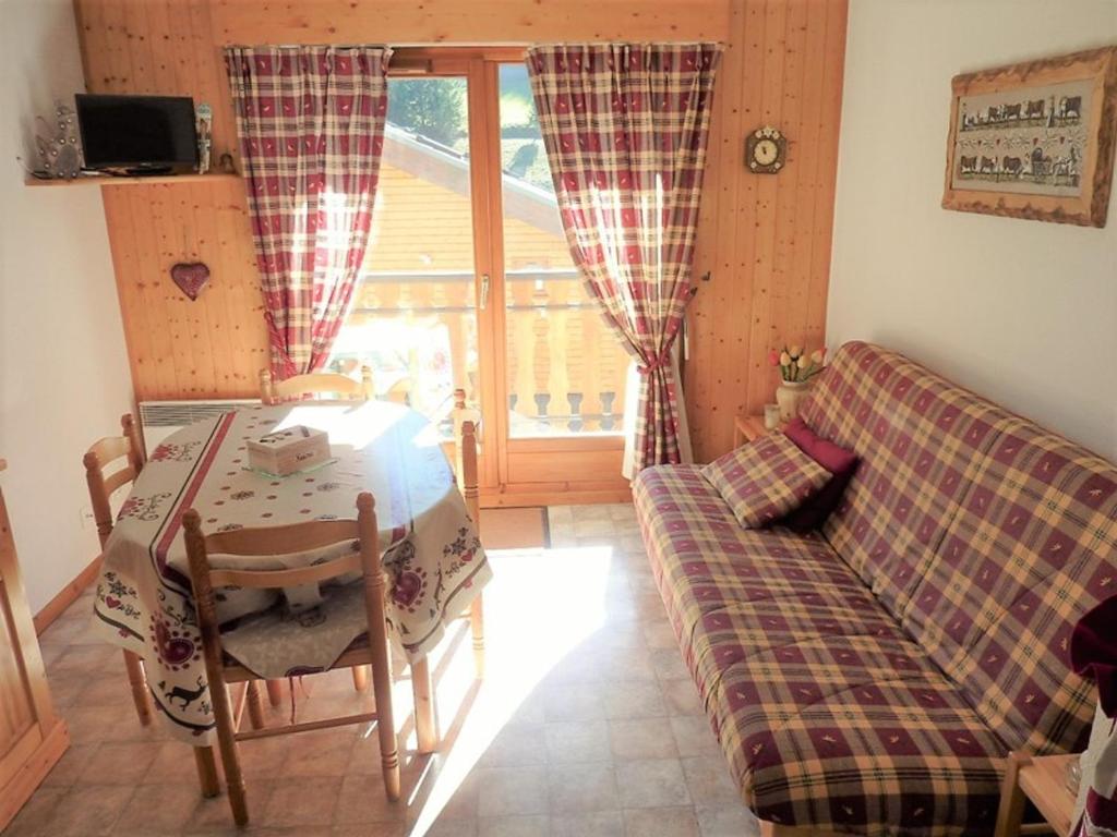 Appartement Le Biot, 2 pièces, 6 personnes - FR-1-573-66 4837 route du Col, 74430 Le Biot