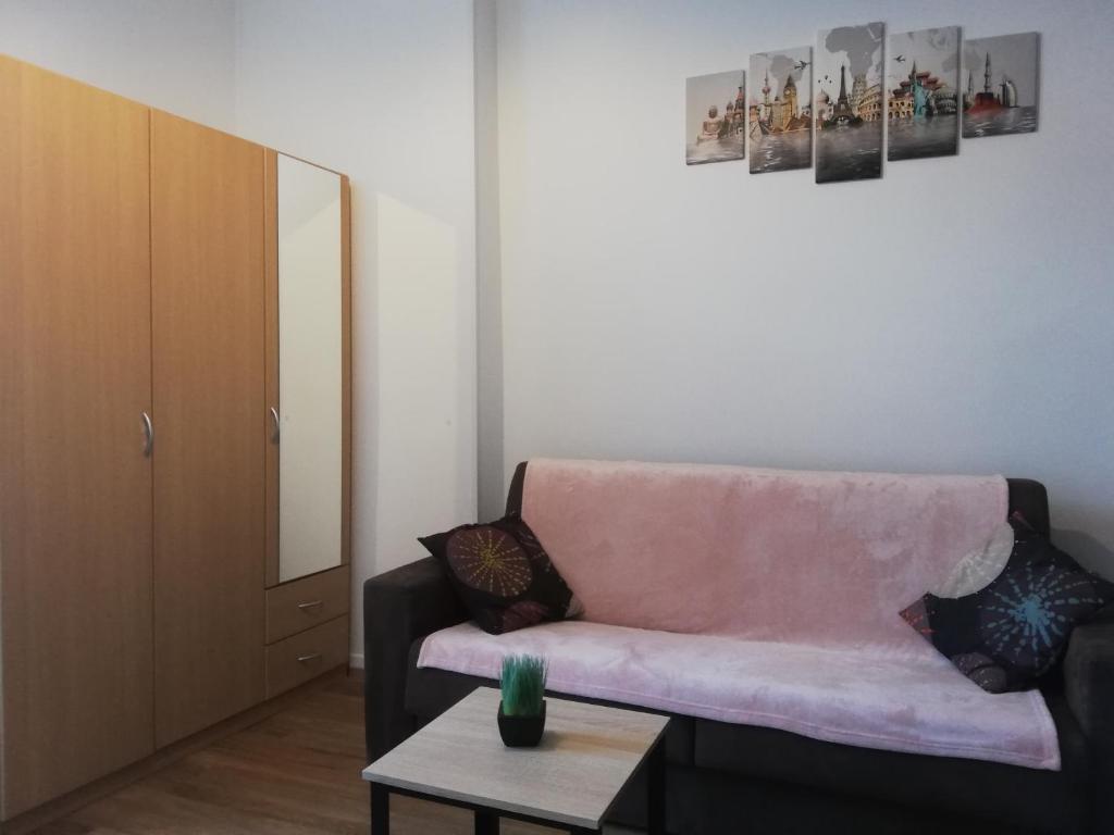 Appartement Le Cernuschi 2D 2ème étage droite 29 Avenue Cernuschi, 06500 Menton