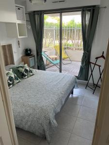 Appartement Appartement Le Cosi 2 -bord de mer- B 01 Côté plage 151 Avenue Franklin Roosevelt 13600 La Ciotat Provence-Alpes-Côte d\'Azur