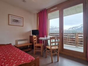 Appartement Le Dévoluy, 1 pièce, 2 personnes - FR-1-525-228