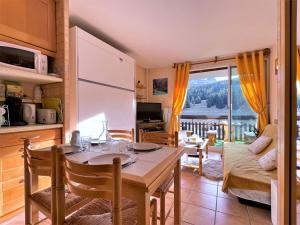 Appartement Le Dévoluy, 1 pièce, 4 personnes - FR-1-525-181