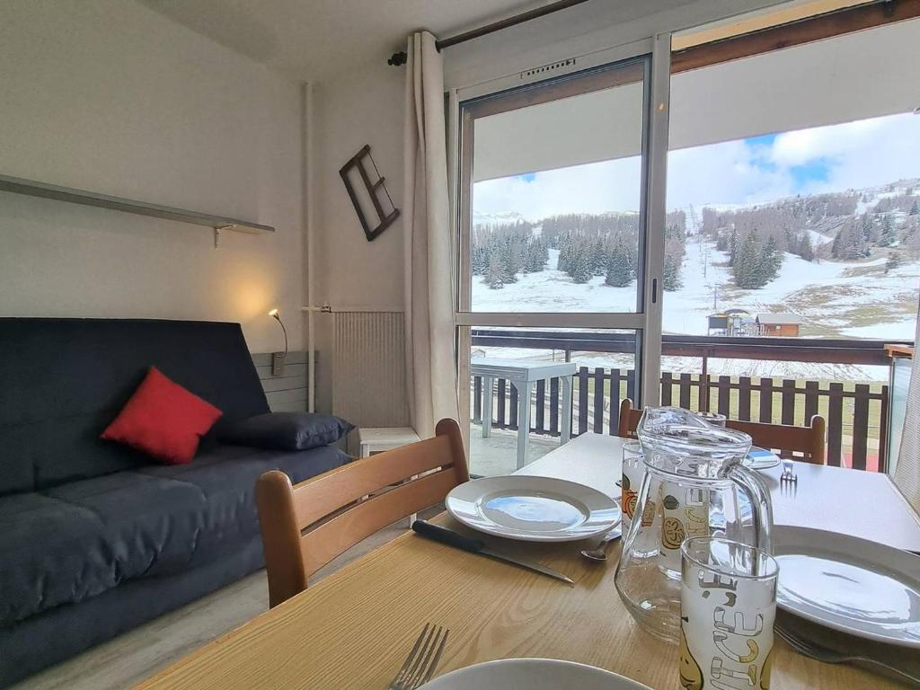 Appartement Appartement Le Dévoluy, 1 pièce, 4 personnes - FR-1-525-214 APPARTEMENT 028S - ENTREE COSTEBELLE - REZ DE CHAU 05250 Le Dévoluy